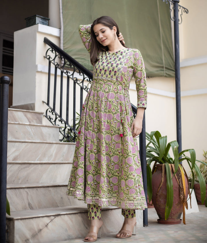 Green Floral Mirror Embroidered Kurta Pant Set