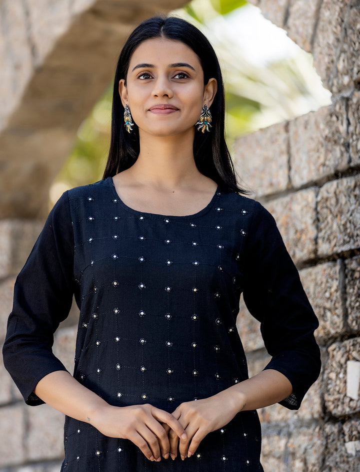 Black Solid Mirror Embellished Cotton Casual Kurta