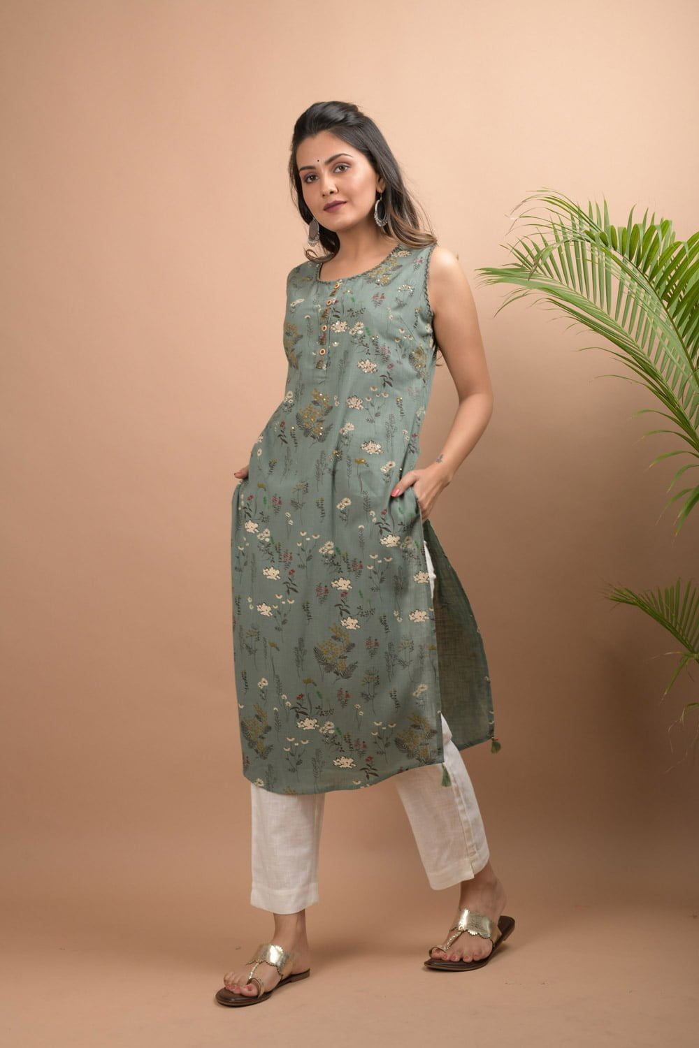 Green Sleeveless Kurta Pant Set