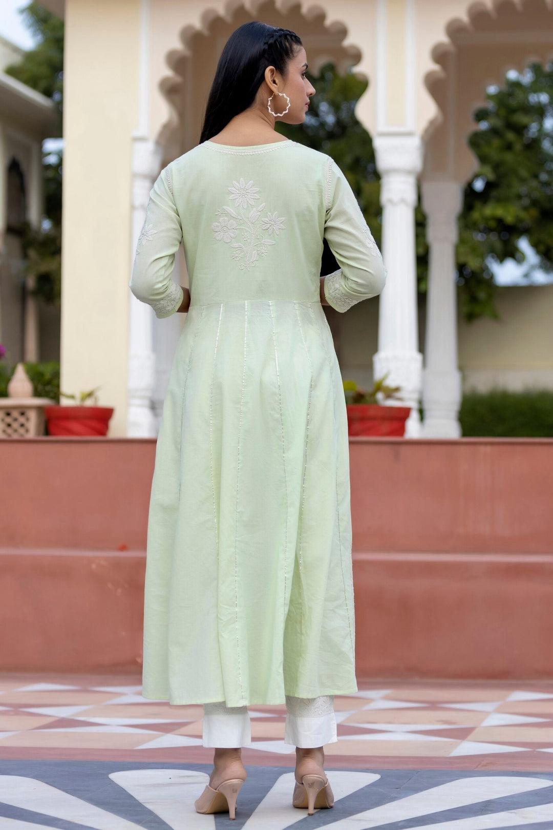 Embroidered chikankari suit set