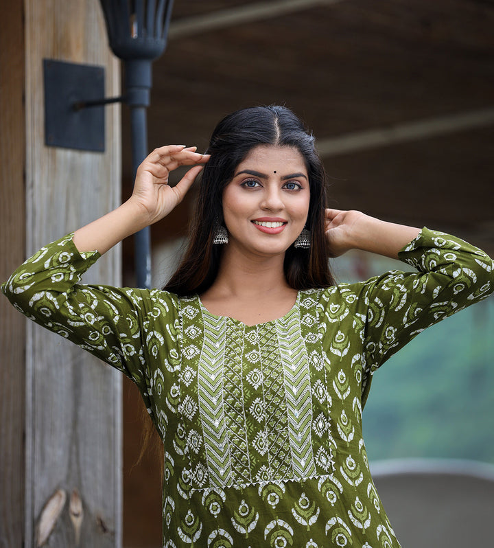 Green Floral Print Kurta Pant Set