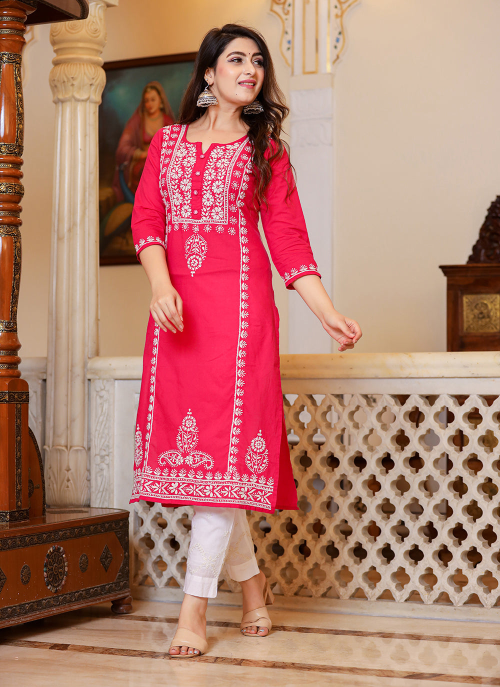 Pink Hand Embroidered Lucknow Chikankari Kurta Set With Dupatta