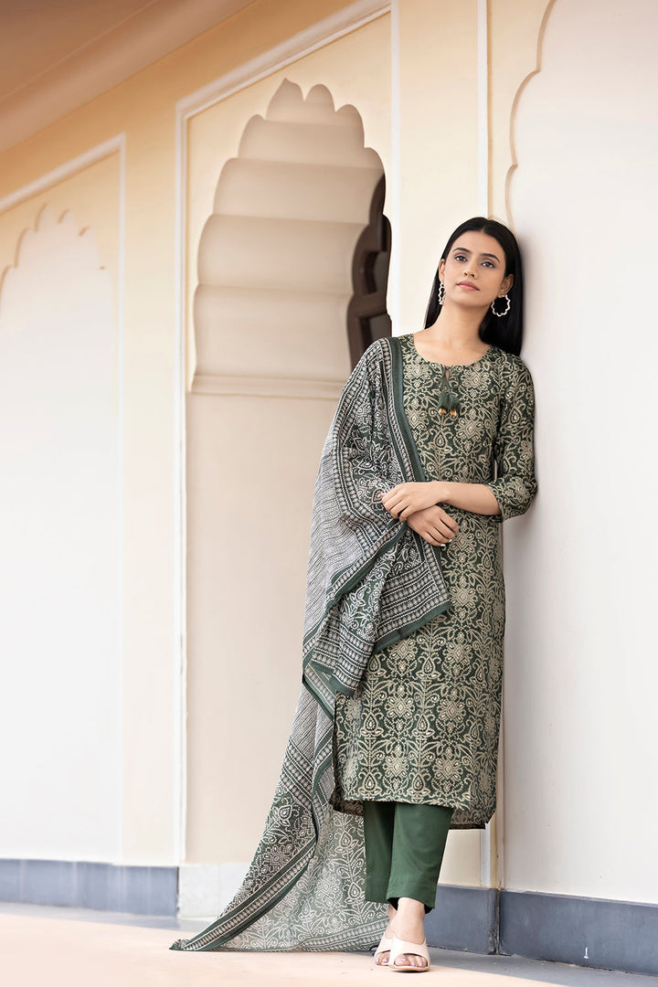 Women's Green Bandhej Print Modal Silk Kurta Pant Set With Dupatta